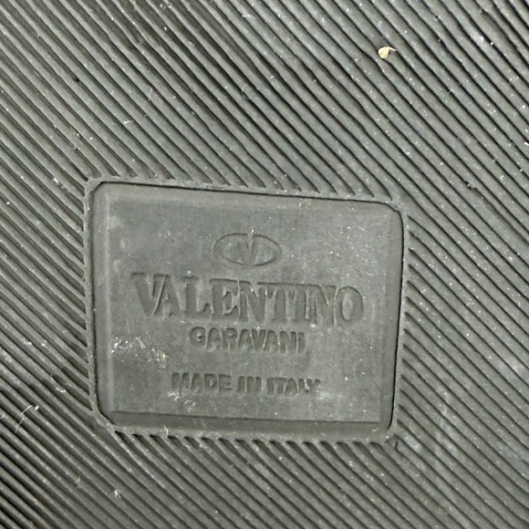 Valentino Garavani Black Slides - Picture 8 of 9